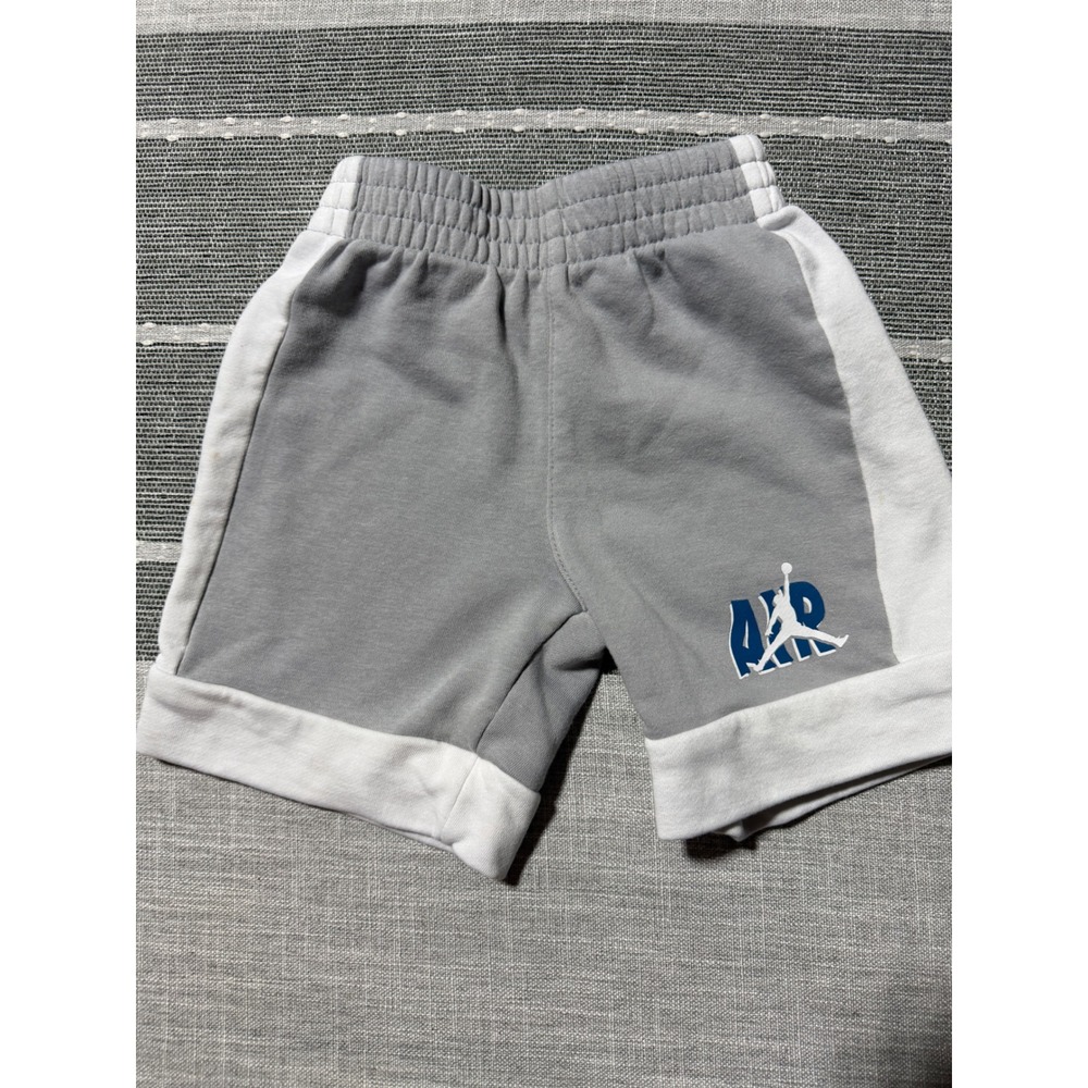 Kids Jordan Jumpman Air Shorts Gray White Elastic Waist Athletic Size 4‎